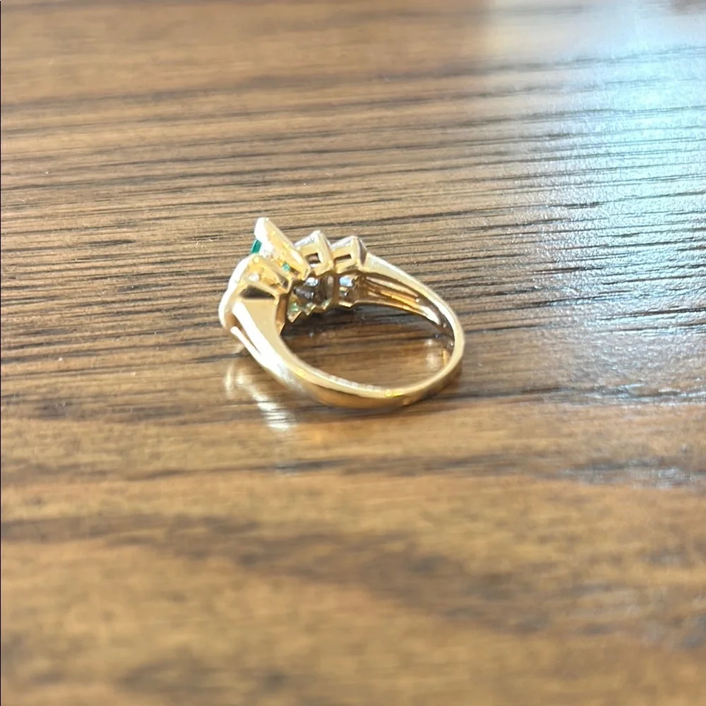 14k Gold Ring with Marquise Green Emerald and Baguette Accents - Picture 4 of 4